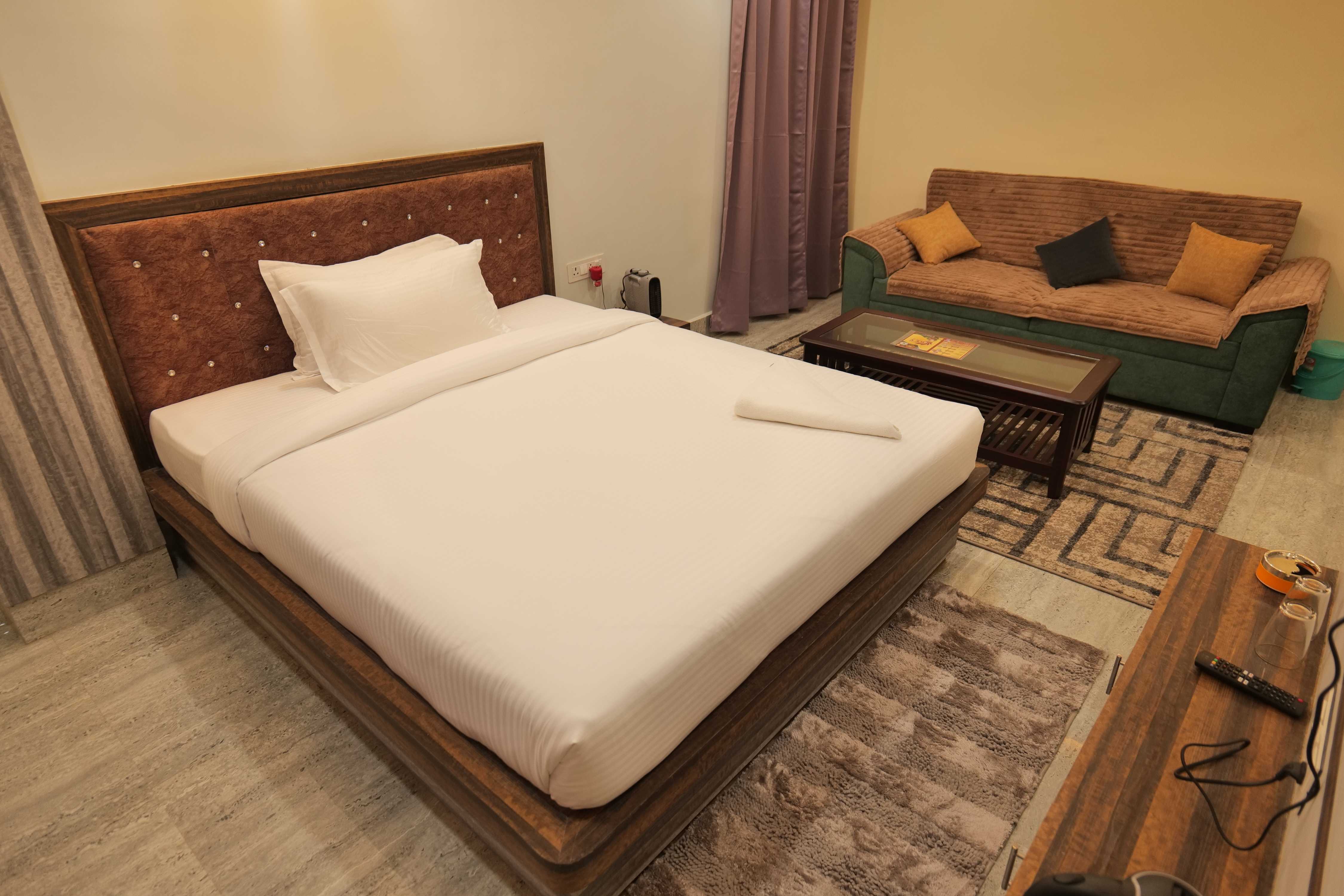 Executive Room